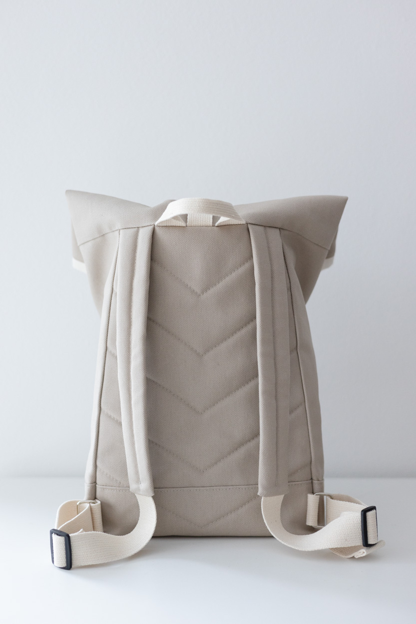 Kinderrucksack Rolltop Einhorn personalisiert – Bild 4